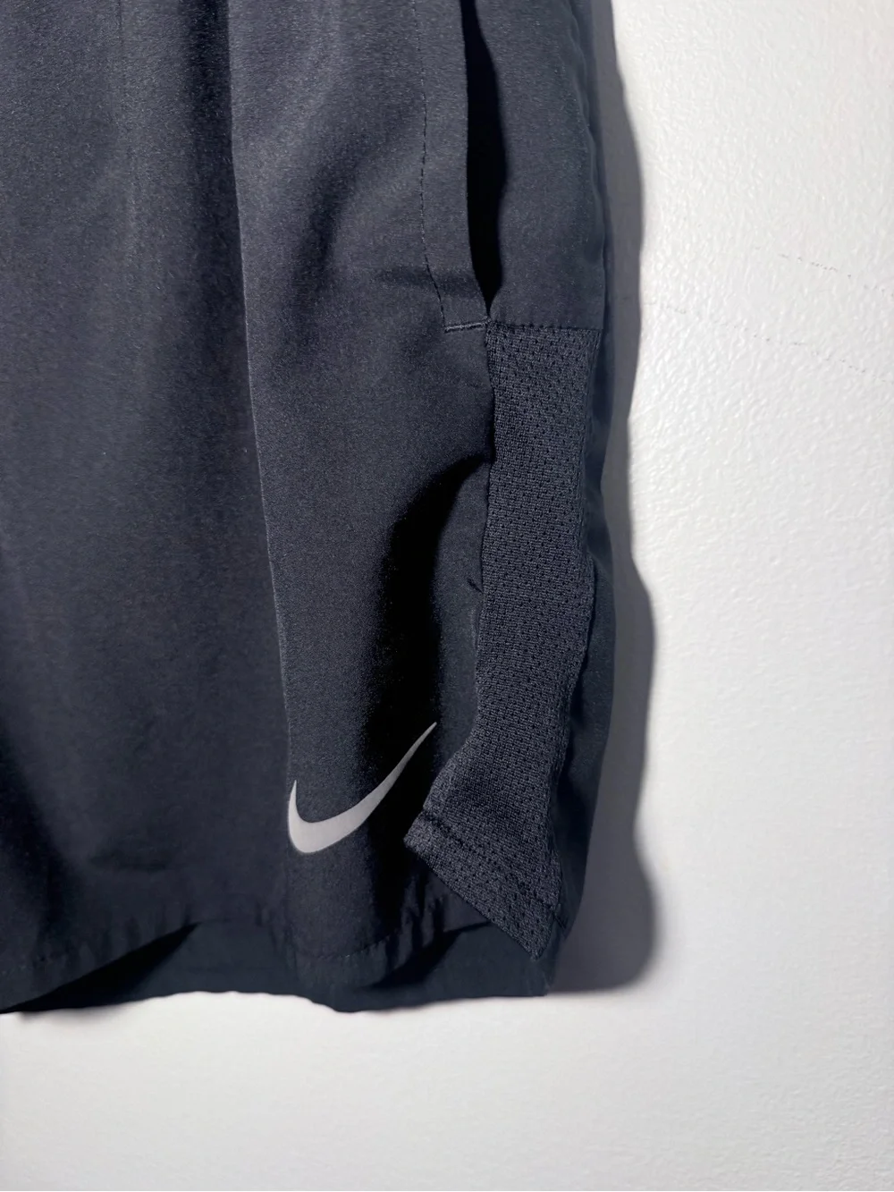 Nike Black Men's Challenger 5’ Lined Athletic Shorts
